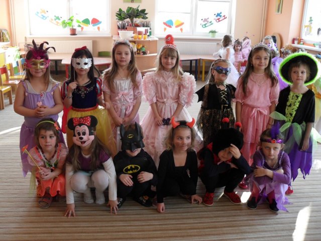 skolka_karneval_59