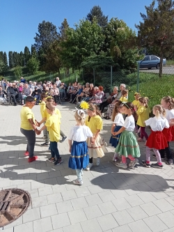 Slnečné dopoludnie Adonise
